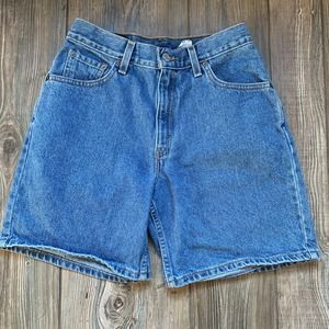 Vintage Levi's Blue Denim Mom Shorts 7" inseam Ladies Missy Size 6